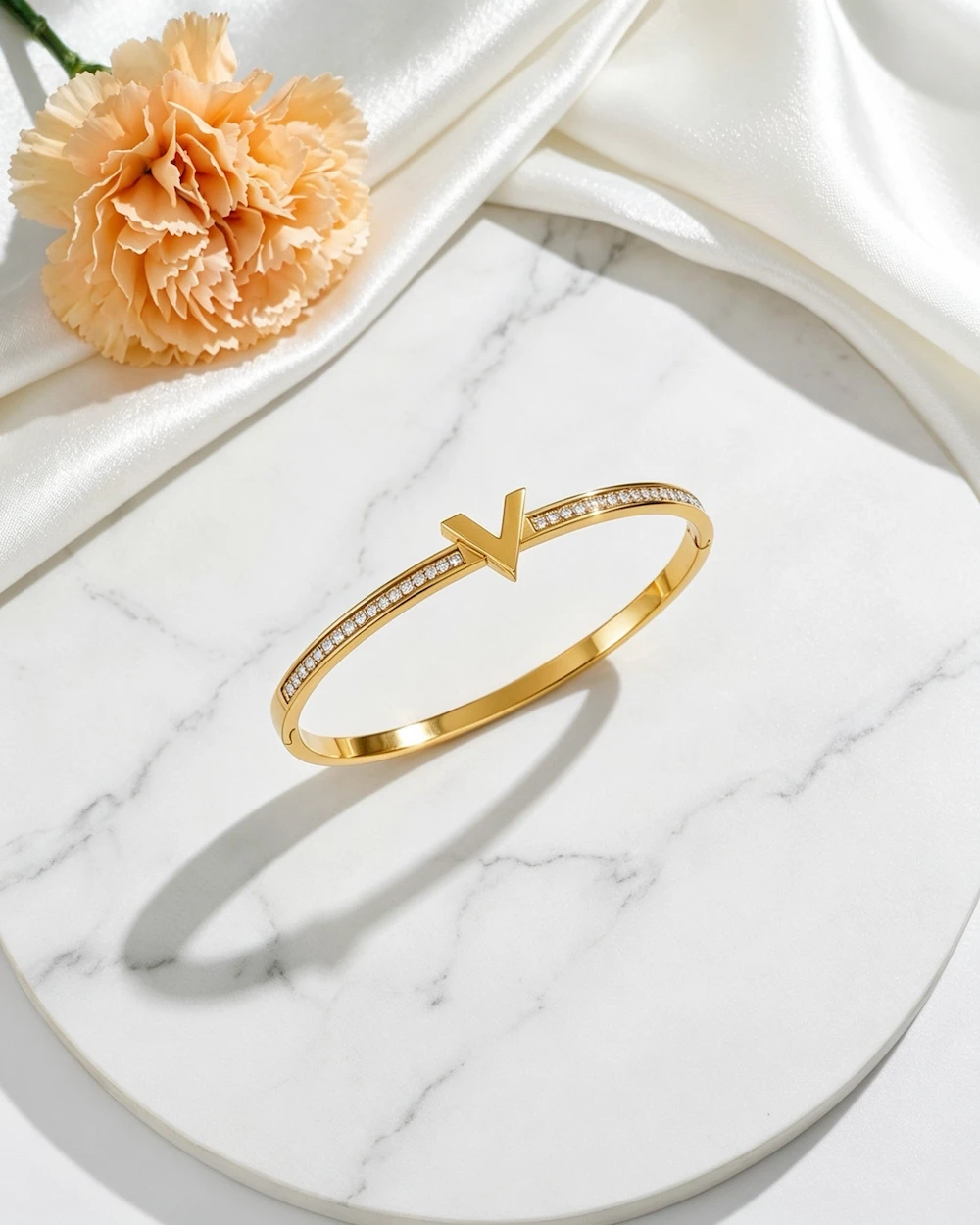Titanium Steel V Letter Diamond Bracelet in Gold